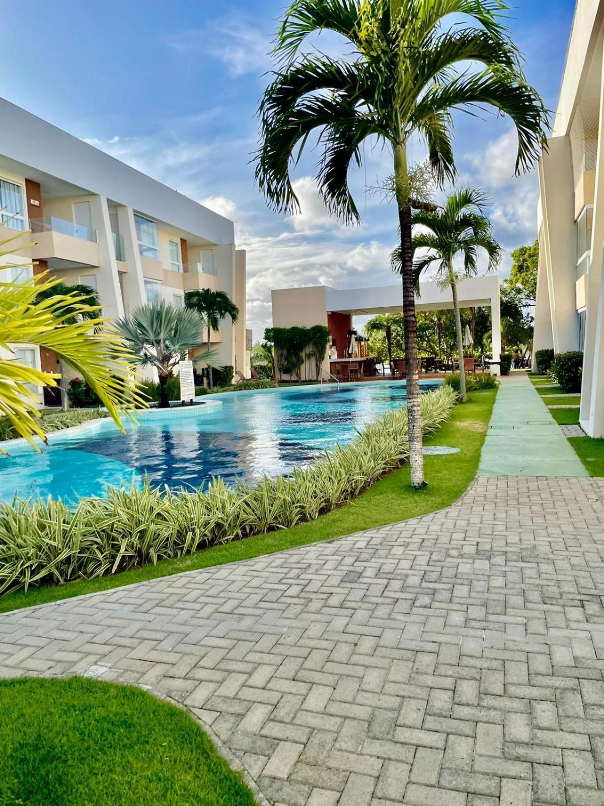 Guarajuba - Porto Smeralda 2 Suites Camaçari Exteriör bild